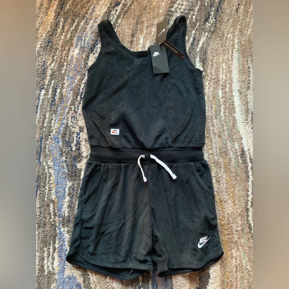 NWT Nike Romper Girls Size XL